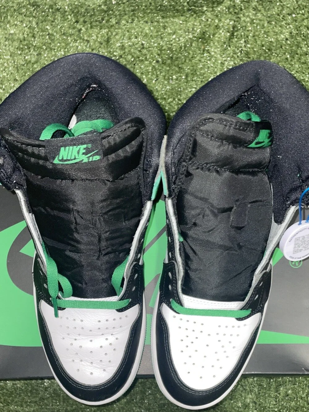 Nike Air Jordan 1 Retro High OG Lucky Green